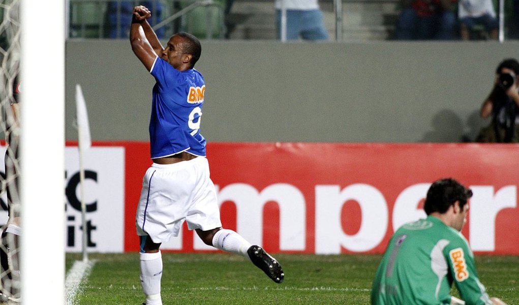 Cruzeiro empurra Palmeiras para zona de rebaixamento (Foto: Ramon Bitencourt/VIPCOMM) Cruzeiro empurra Palmeiras para zona de rebaixamento