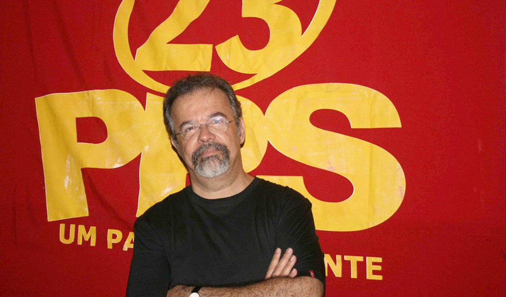Disque-denúncia para pegar petistas (Foto: Divulgação) Disque-denúncia para pegar petistas
