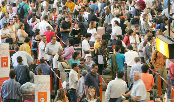 Funcionários dos aeroportos prometem parar dia 22 (Foto: PATRÍCIA SANTOS/AGÊNCIA ESTADO) Funcionários dos aeroportos prometem parar dia 22