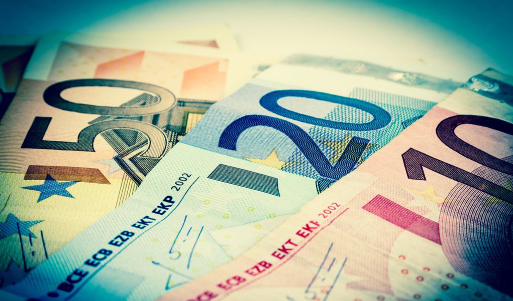 Juros de títulos da dívida da Espanha passam de 7% (Foto: Shutterstock) Juros de títulos da dívida da Espanha passam de 7%