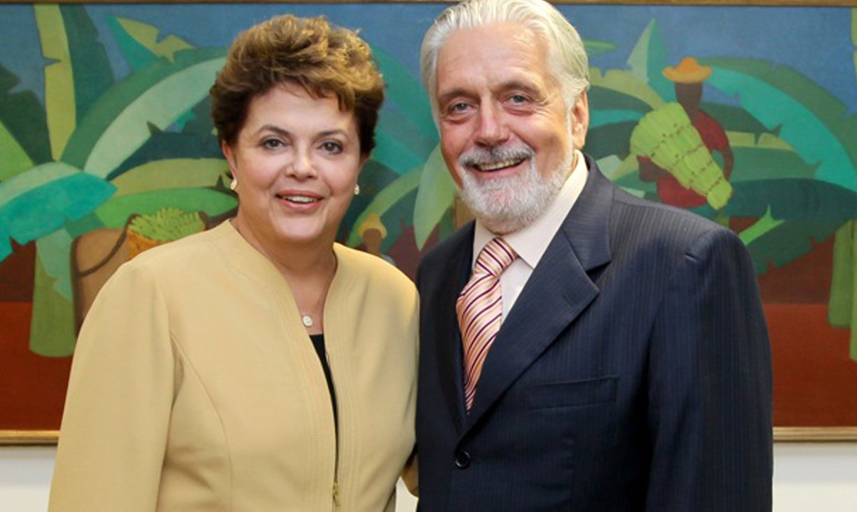 Secom não dá pauta de reunião de Wagner e Dilma Secom não dá pauta de reunião de Wagner e Dilma