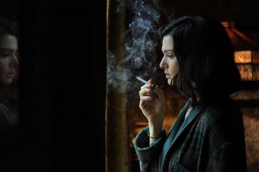 Rachel Weisz é ponto alto de "Amor Profundo" (Foto: Divulgação) Rachel Weisz é ponto alto de "Amor Profundo"