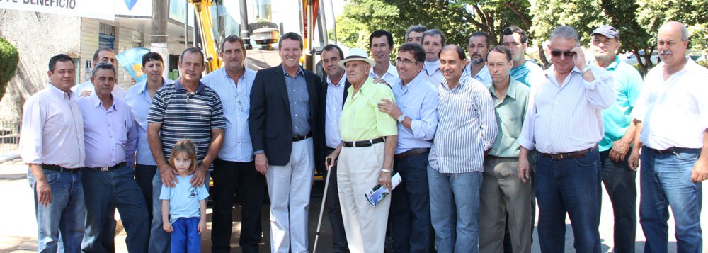 Vecci anuncia agência do Vapt Vupt para Itauçu (Foto: Paulo Machado) Vecci anuncia agência do Vapt Vupt para Itauçu