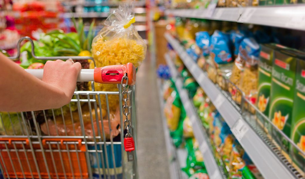 Cesta básica de Porto Alegre cai 3% em abril Cesta básica de Porto Alegre cai 3% em abril