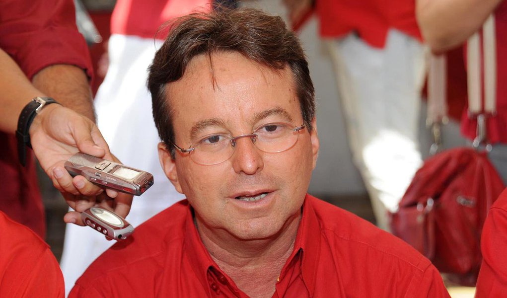João da Costa cria facção e amplia racha no PT João da Costa cria facção e amplia racha no PT