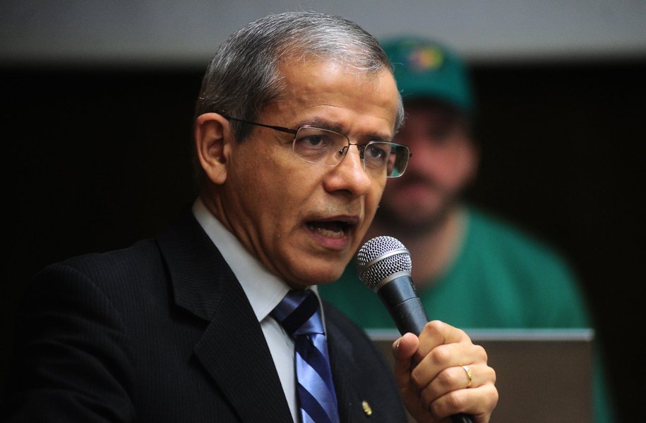 Nazareno ataca o "despotismo" do STF Nazareno ataca o "despotismo" do STF
