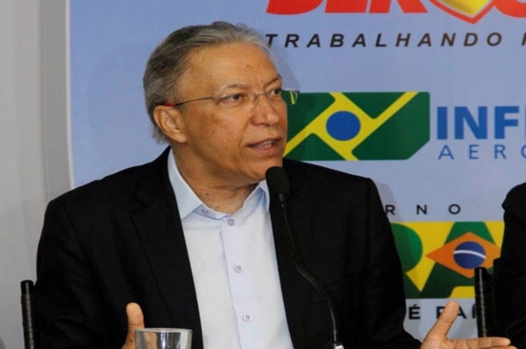 Déda: "me espanta um promotor querer politizar uma questão técnica" Déda: "me espanta um promotor querer politizar uma questão técnica"