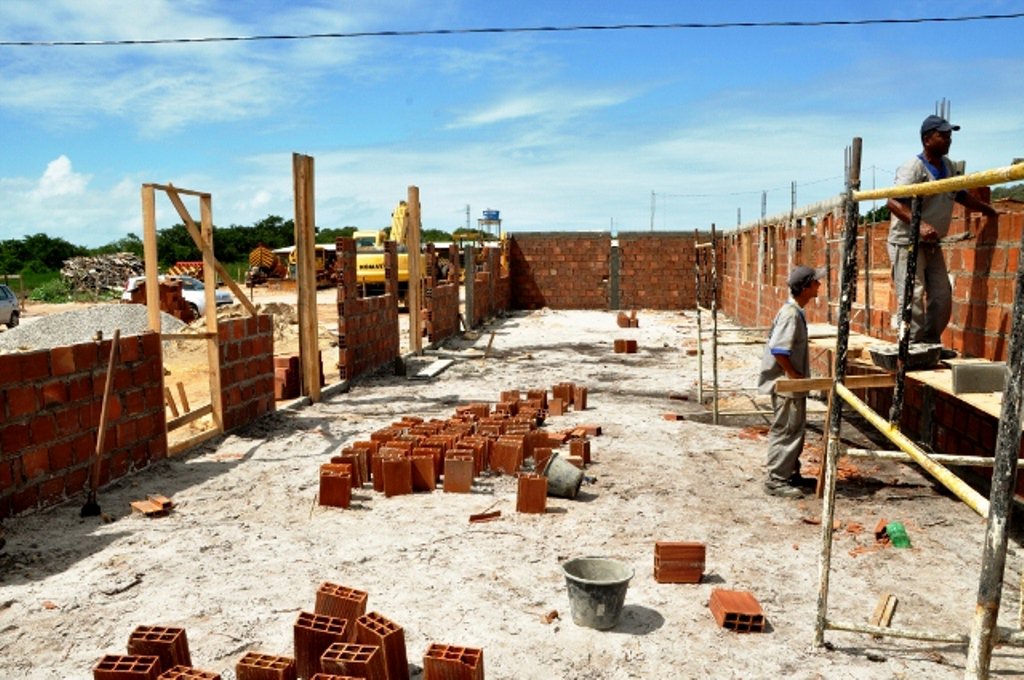 Pró-Moradia extinguirá favelas com construção de 1.740 casas Pró-Moradia extinguirá favelas com construção de 1.740 casas