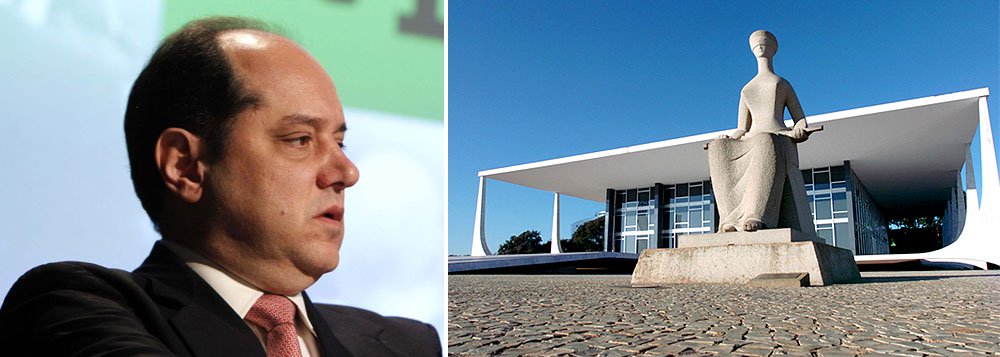 Bucci quer fim do diploma para jornalistas no STF Bucci quer fim do diploma para jornalistas no STF