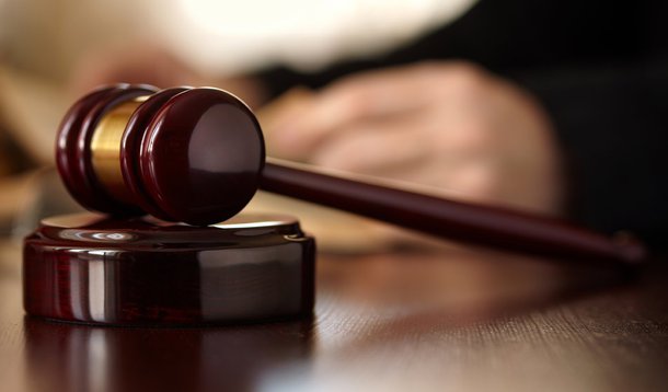 Juízes ganham muito, mas param por reajuste (Foto: Shutterstock) Juízes ganham muito, mas param por reajuste