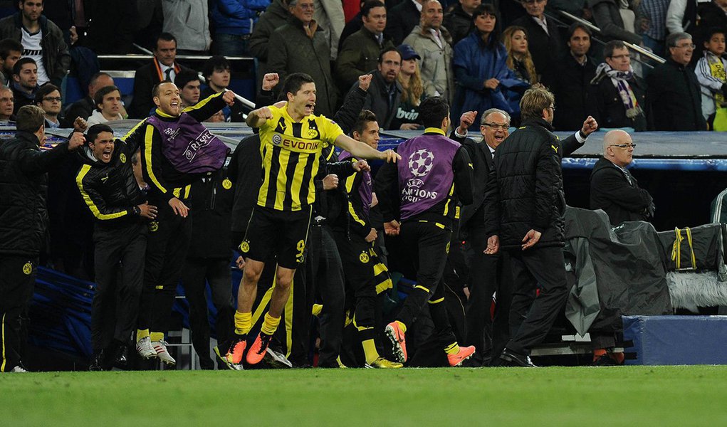 Borussia perde, mas vai à final da Champions Borussia perde, mas vai à final da Champions