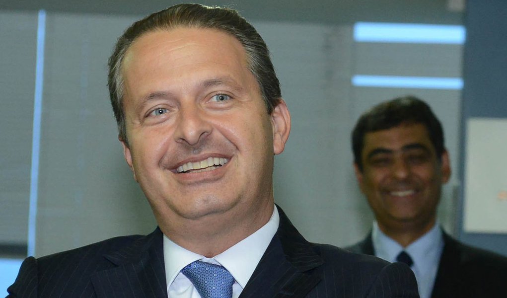 Campos: propaganda do PT endossa discurso do PSB Campos: propaganda do PT endossa discurso do PSB