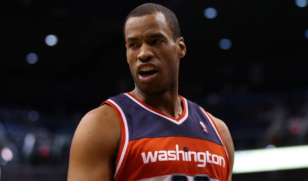 Jogador da NBA se assume gay: reação foi "incrível" Jogador da NBA se assume gay: reação foi "incrível"