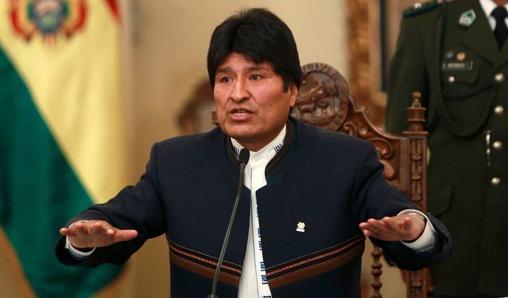 Tribunal declara constitucional nova reeleição de Morales Tribunal declara constitucional nova reeleição de Morales