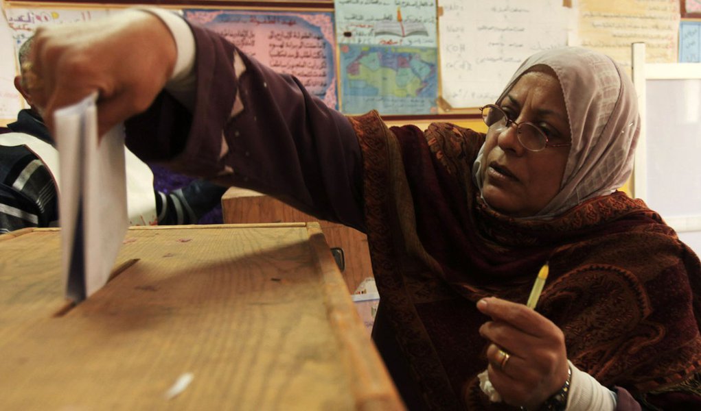 Egito vota pela primeira vez após queda de Mubarak (Foto: ESAM OMRAN AL-FETORI/REUTERS) www.brasil247.com - Egito vota pela primeira vez após queda de Mubarak