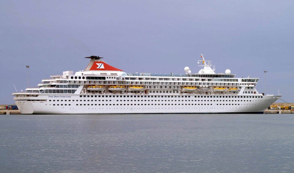 Navio das Bahamas está atracado em Santos (Foto: Divulgação) Navio das Bahamas está atracado em Santos