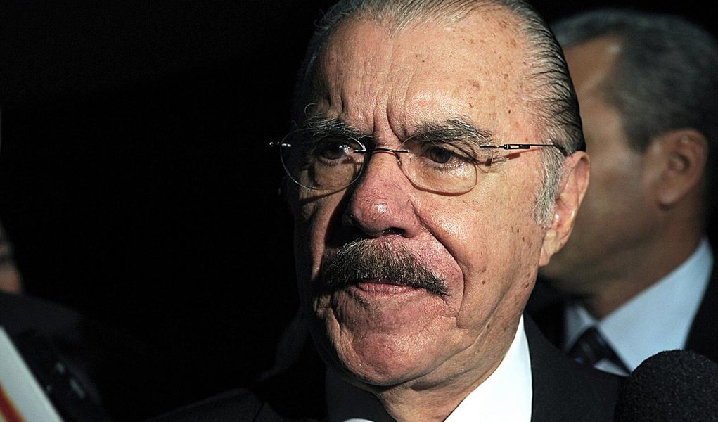 Sarney: crítica do secretário da Fifa foi "intromissão grosseira" (Foto: Antonio Cruz/AGÊNCIA BRASIL) Sarney: crítica do secretário da Fifa foi "intromissão grosseira"
