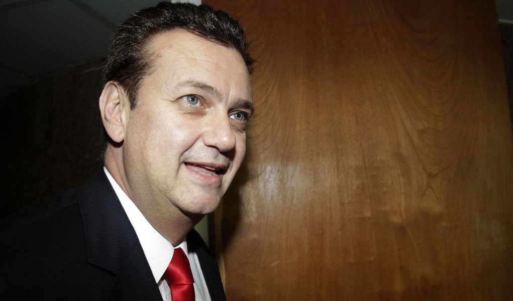 Kassab tentou convencer o PT de que Serra era a melhor opção de Dilma (Foto: RAHEL PATRASSO/AGENCIA ESTADO) Kassab tentou convencer o PT de que Serra era a melhor opção de Dilma
