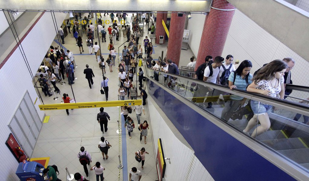 Paralisação no metrô de SP afeta 16 mil pessoas (Foto: Nelson Antoine/AGÊNCIA ESTADO_DivulgaçãoNelson Antoine/AGÊNCIA ESTADO_DivulgaçãoNelson Antoine/AGÊNCIA ESTADO) Paralisação no metrô de SP afeta 16 mil pessoas