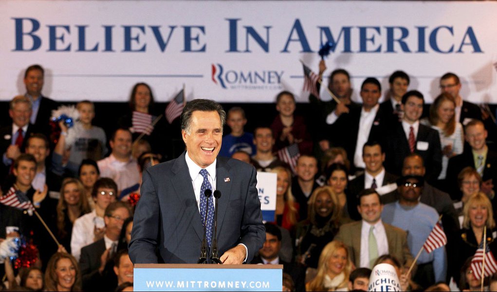 Romney vence as primárias no Arizona e em Michigan (Foto: Mark Blinch/REUTERS) Romney vence as primárias no Arizona e em Michigan