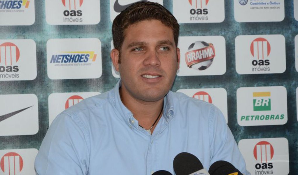 Presidente do Bahia é denunciado à PGR Presidente do Bahia é denunciado à PGR