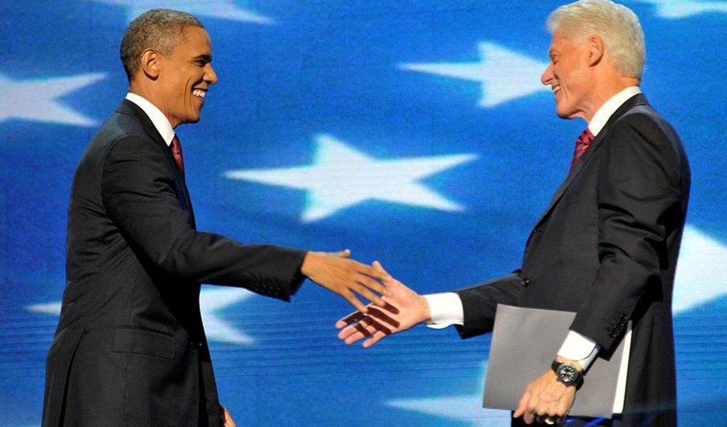 Obama e Clinton defendem lei de imigração Obama e Clinton defendem lei de imigração