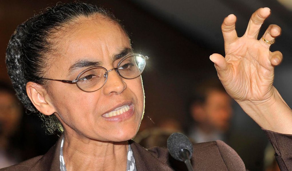Marina vê tentação autoritária no PT Marina vê tentação autoritária no PT