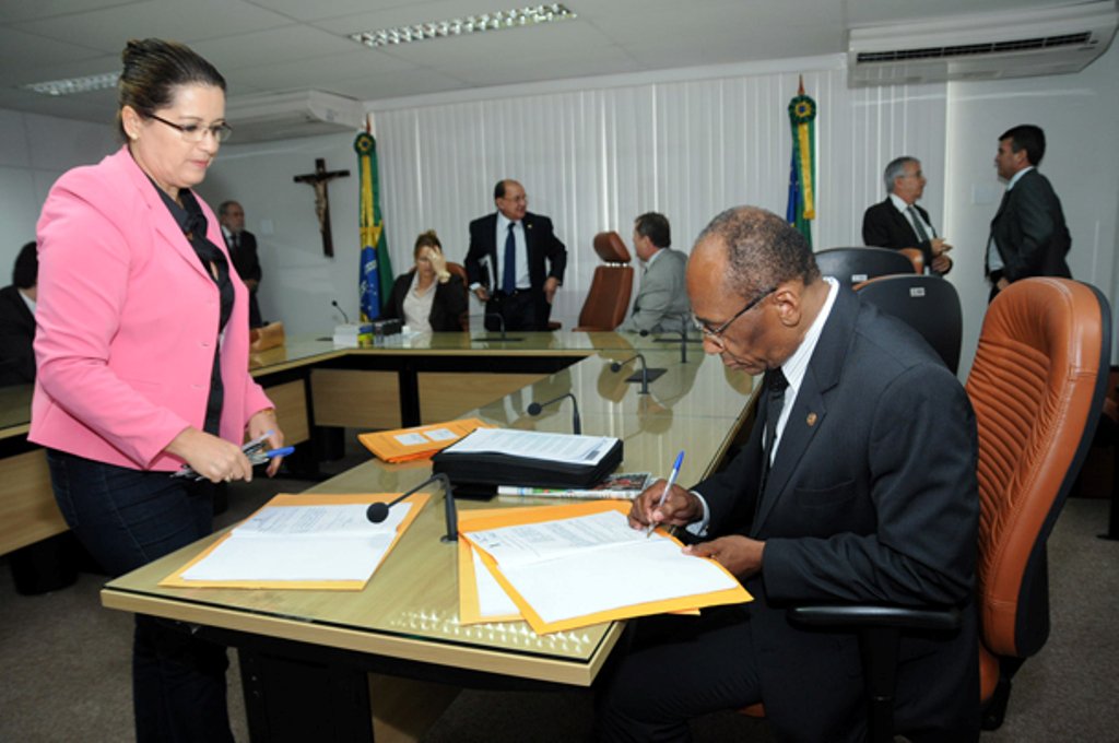 Aos poucos, Proinveste tramita na Alese: nesta 4ª foi aprovado na CCJ Aos poucos, Proinveste tramita na Alese: nesta 4ª foi aprovado na CCJ