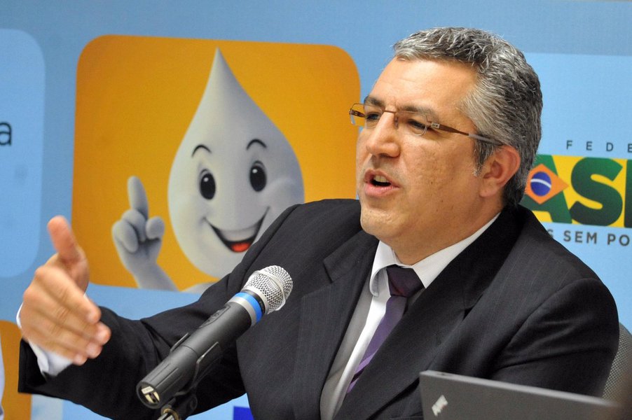PT fecha apoio a Padilha PT fecha apoio a Padilha