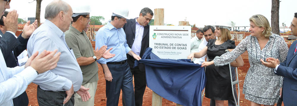 TCE suspende obras e contratos temporários TCE suspende obras e contratos temporários