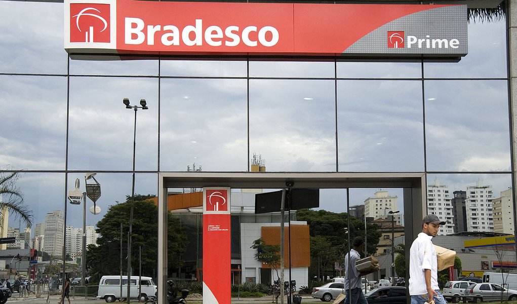 Bradesco prevê mais crédito e menos inadimplência Bradesco prevê mais crédito e menos inadimplência