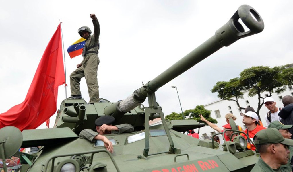 Venezuela: Forças armadas garantem respeito à eleição Venezuela: Forças armadas garantem respeito à eleição