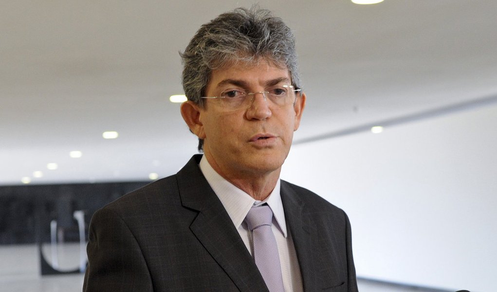 "O que está aí não é projeto exclusivo do PT" (Foto: Wilson Dias/Agencia Brasili) "O que está aí não é projeto exclusivo do PT"