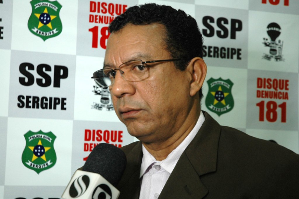 Presidiários tentam aplicar golpe em prefeitos Presidiários tentam aplicar golpe em prefeitos