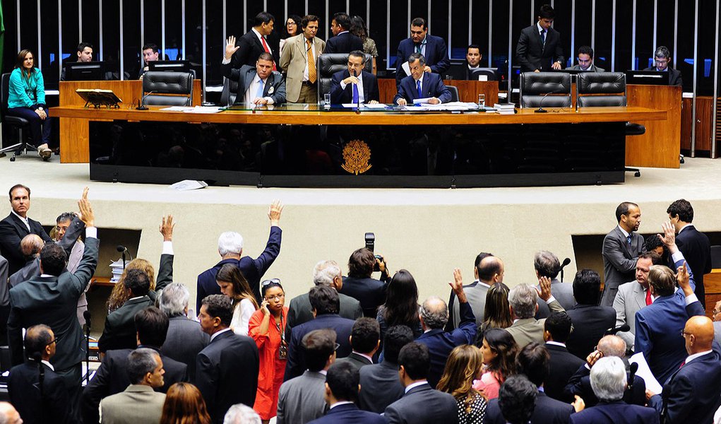 Plenário pode votar pena maior para sequestro de grávida ou doente Plenário pode votar pena maior para sequestro de grávida ou doente