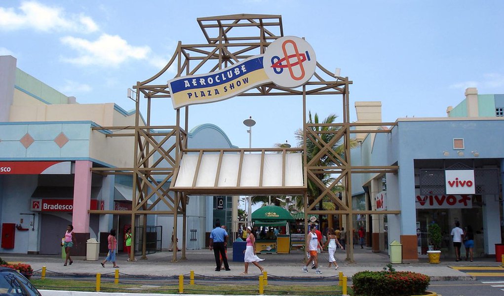 Prefeitura quer implodir Aeroclube Plaza Show Prefeitura quer implodir Aeroclube Plaza Show