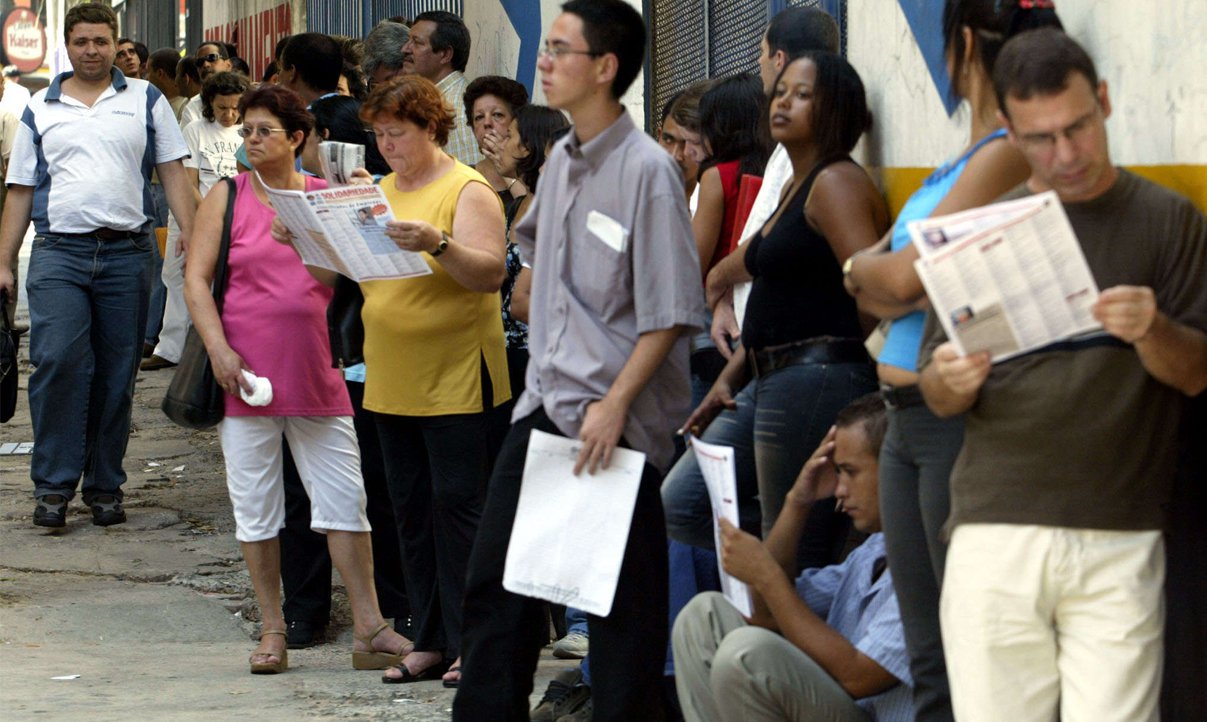 Desemprego atinge 10,4% da população na RMS Desemprego atinge 10,4% da população na RMS