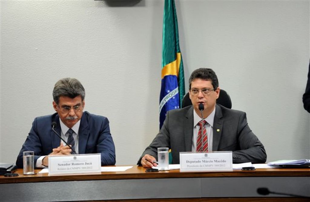 Comissão aprova relatório sobre dívidas dos municípios com INSS Comissão aprova relatório sobre dívidas dos municípios com INSS