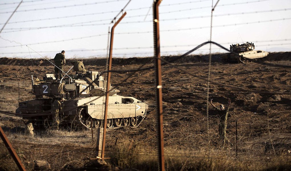 Israel responde a disparos na direção da Síria Israel responde a disparos na direção da Síria
