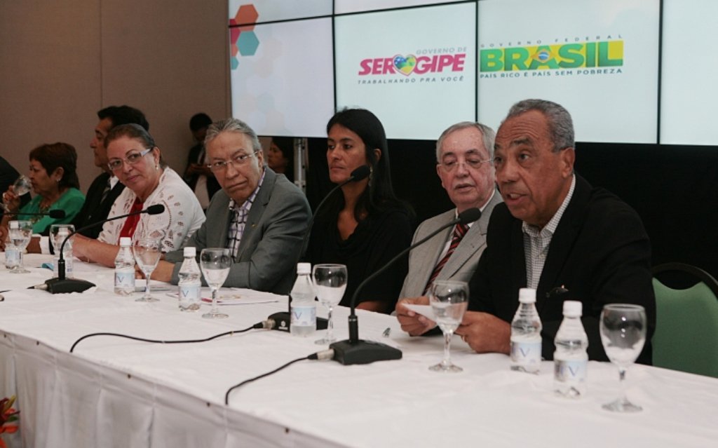 João e Déda se reúnem nesta quarta e devem finalizar Proinveste João e Déda se reúnem nesta quarta e devem finalizar Proinveste