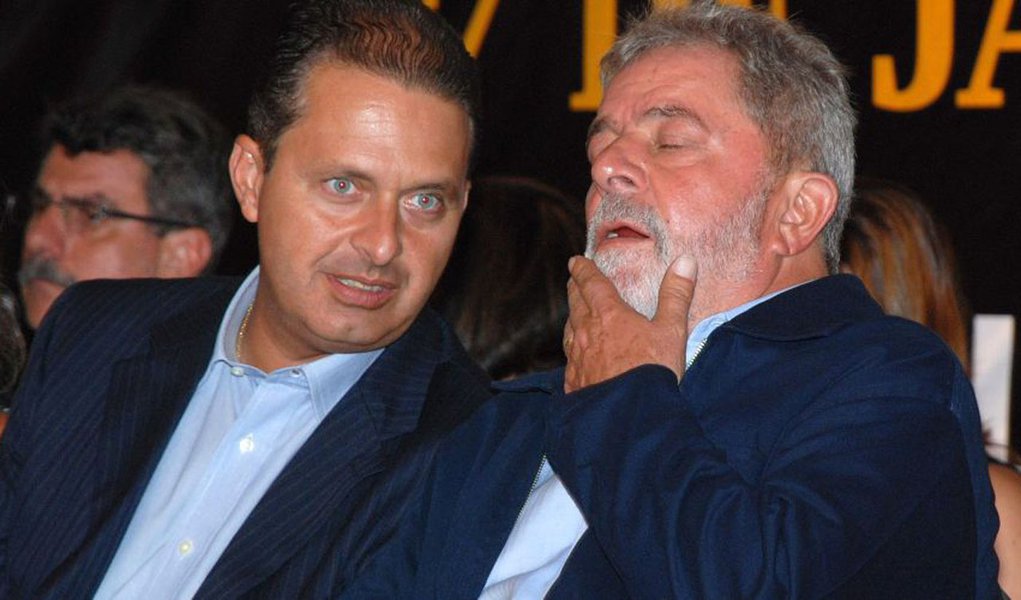 Lula diz não interferir se Eduardo for candidato Lula diz não interferir se Eduardo for candidato