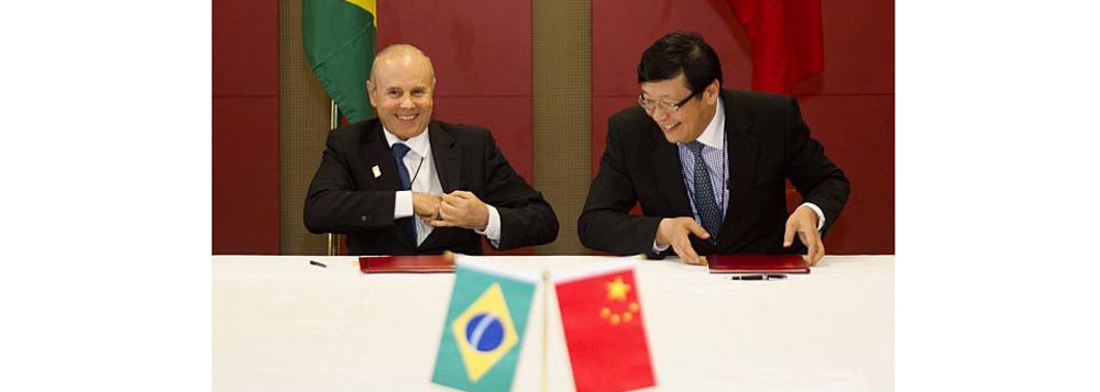 Brasil e China vão trocar até R$ 60 bi em moedas locais Brasil e China vão trocar até R$ 60 bi em moedas locais
