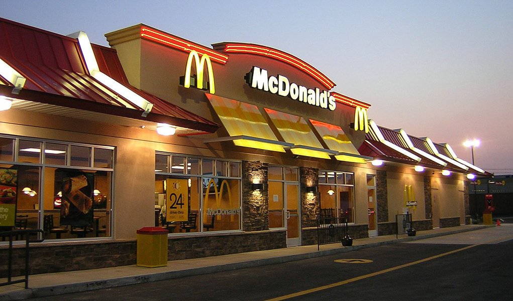 McDonald's fecha acordo e tem multa reduzida McDonald's fecha acordo e tem multa reduzida