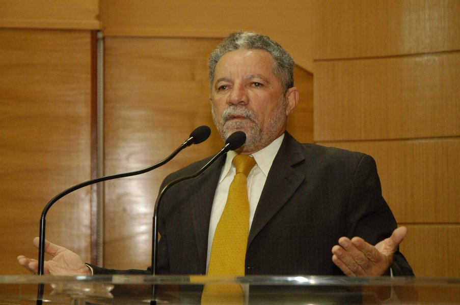 Ex-líder do Governo Déda, Gualberto grava CD para ajudar instituição Ex-líder do Governo Déda, Gualberto grava CD para ajudar instituição