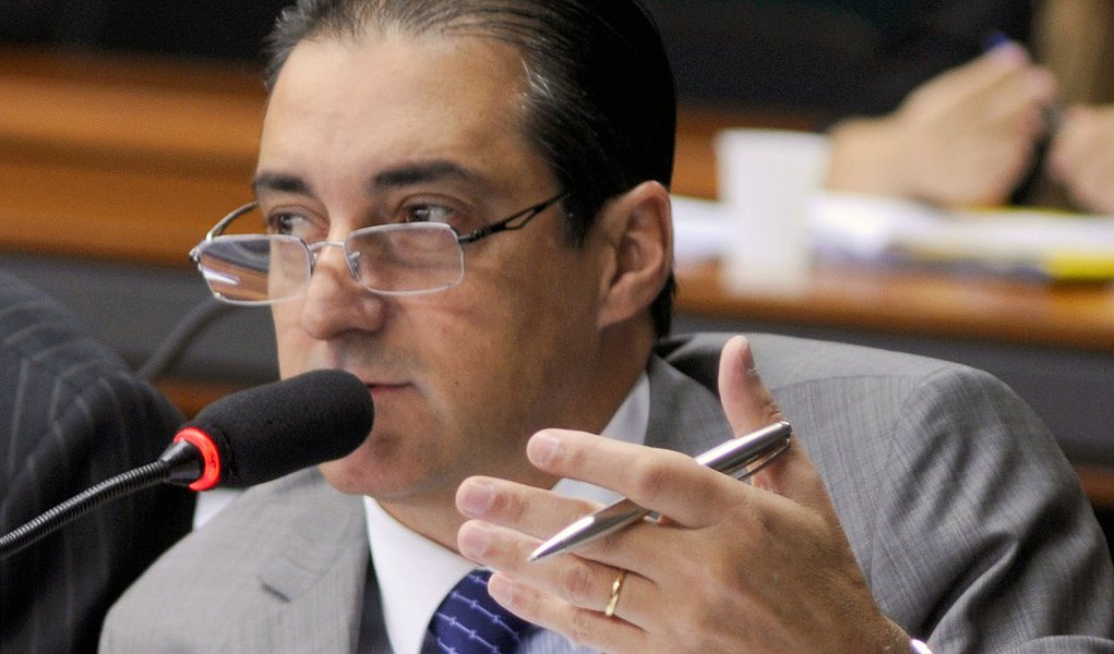 João Magalhães é denunciado por desvios em emendas parlamentares João Magalhães é denunciado por desvios em emendas parlamentares