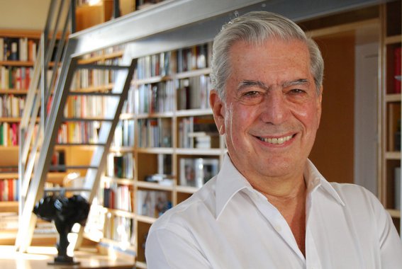 Vargas Llosa prevê decadência do chavismo Vargas Llosa prevê decadência do chavismo