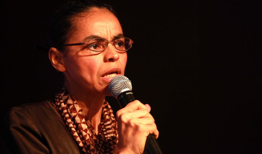 Marina sobre governo: falta de rumo disfarçada com marketing Marina sobre governo: falta de rumo disfarçada com marketing
