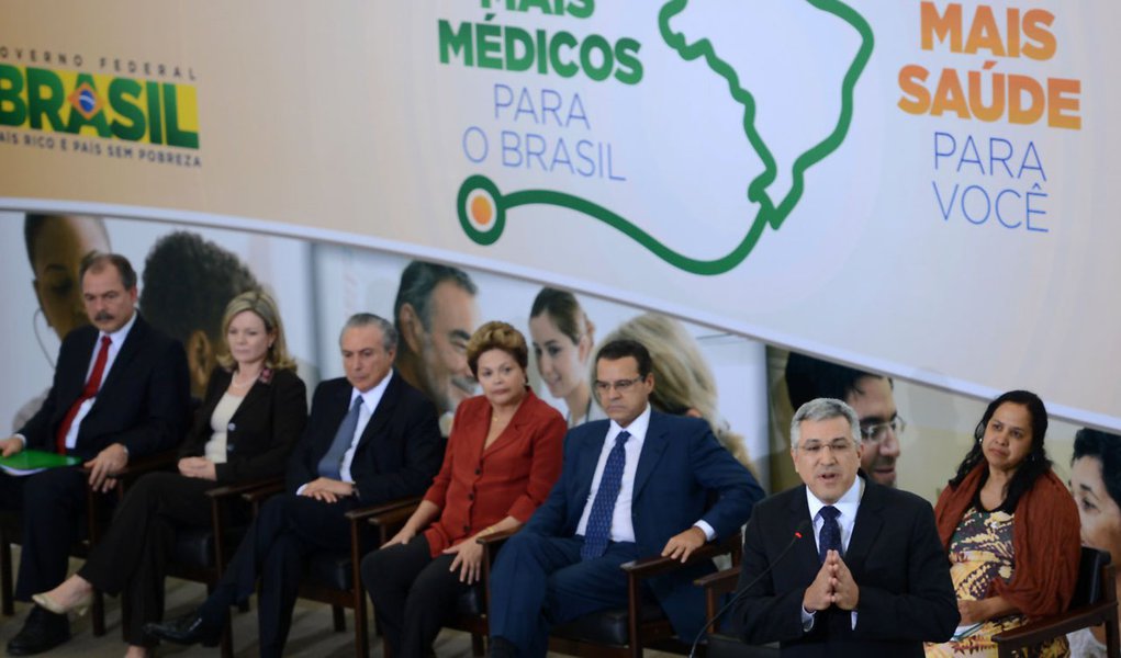 'Mais Médicos' levará 107 profissionais ao RS 'Mais Médicos' levará 107 profissionais ao RS