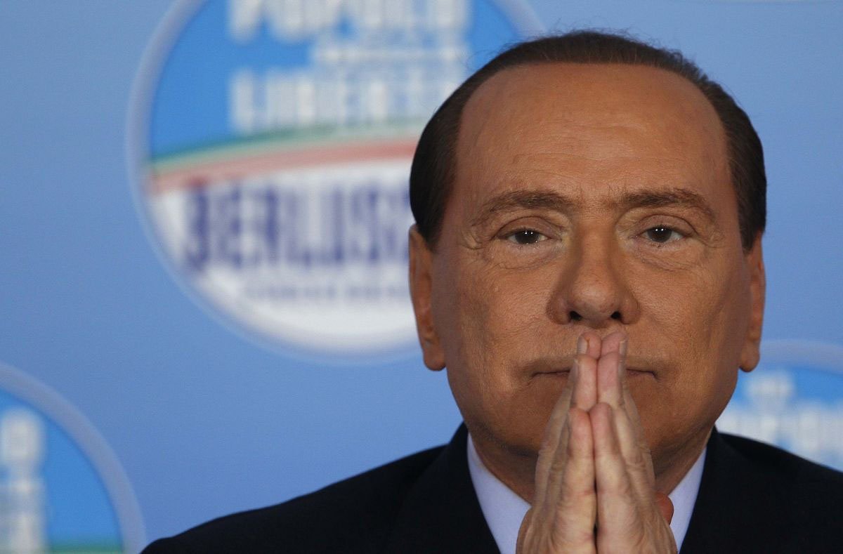 Suprema Corte da Itália mantém pena de Berlusconi Suprema Corte da Itália mantém pena de Berlusconi