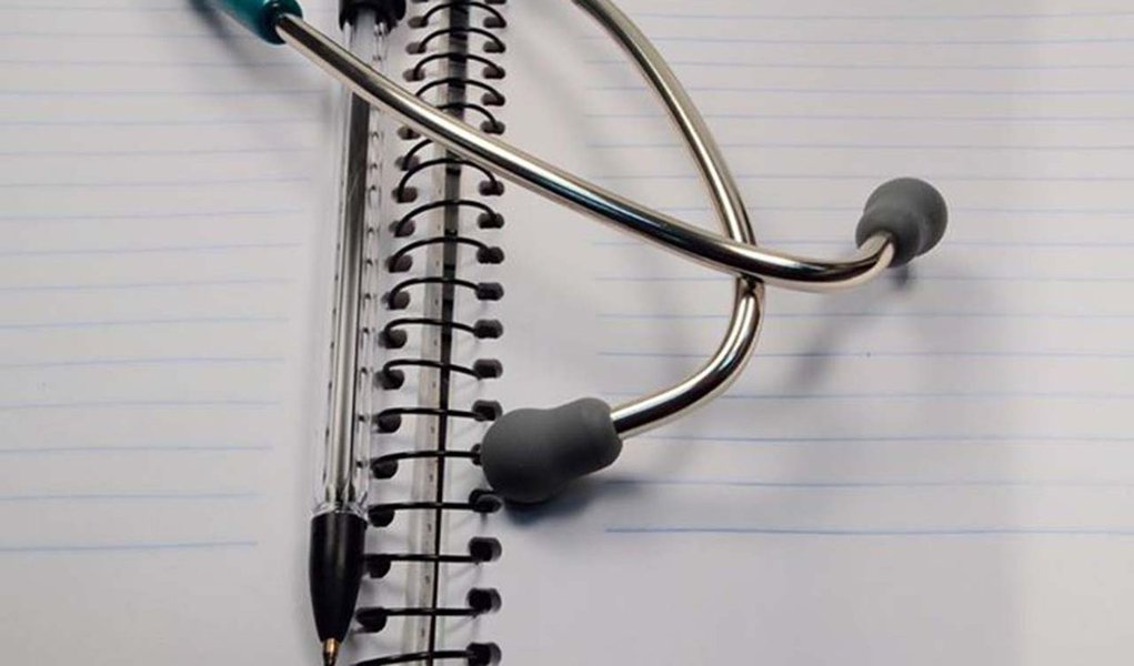 Médicos estrangeiros farão o Revalida na UFMG Médicos estrangeiros farão o Revalida na UFMG